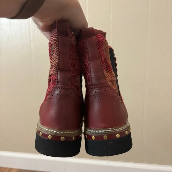 Free People Textile Atlas Chelsea Boot in Burgundy Red Kilim - Picture 6 of 13